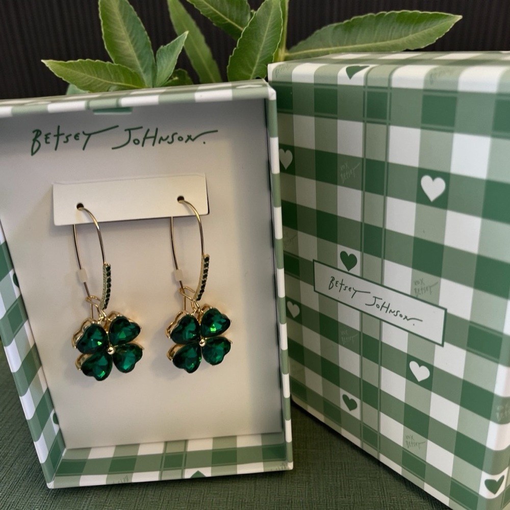 Betsey Johnson Gold and Green Clover Earrings